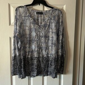 Light grey and blue top